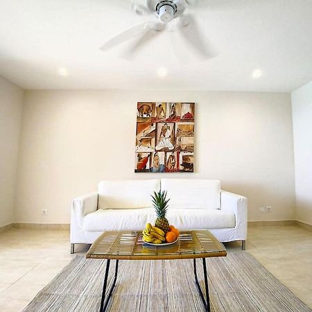 Pavillon Beach 9, Feet In The Water In แกรนด์เคส ภายนอก รูปภาพ